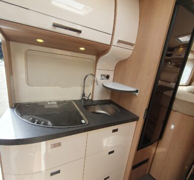 Obytný vůz Carthago C-Tourer 143 LE